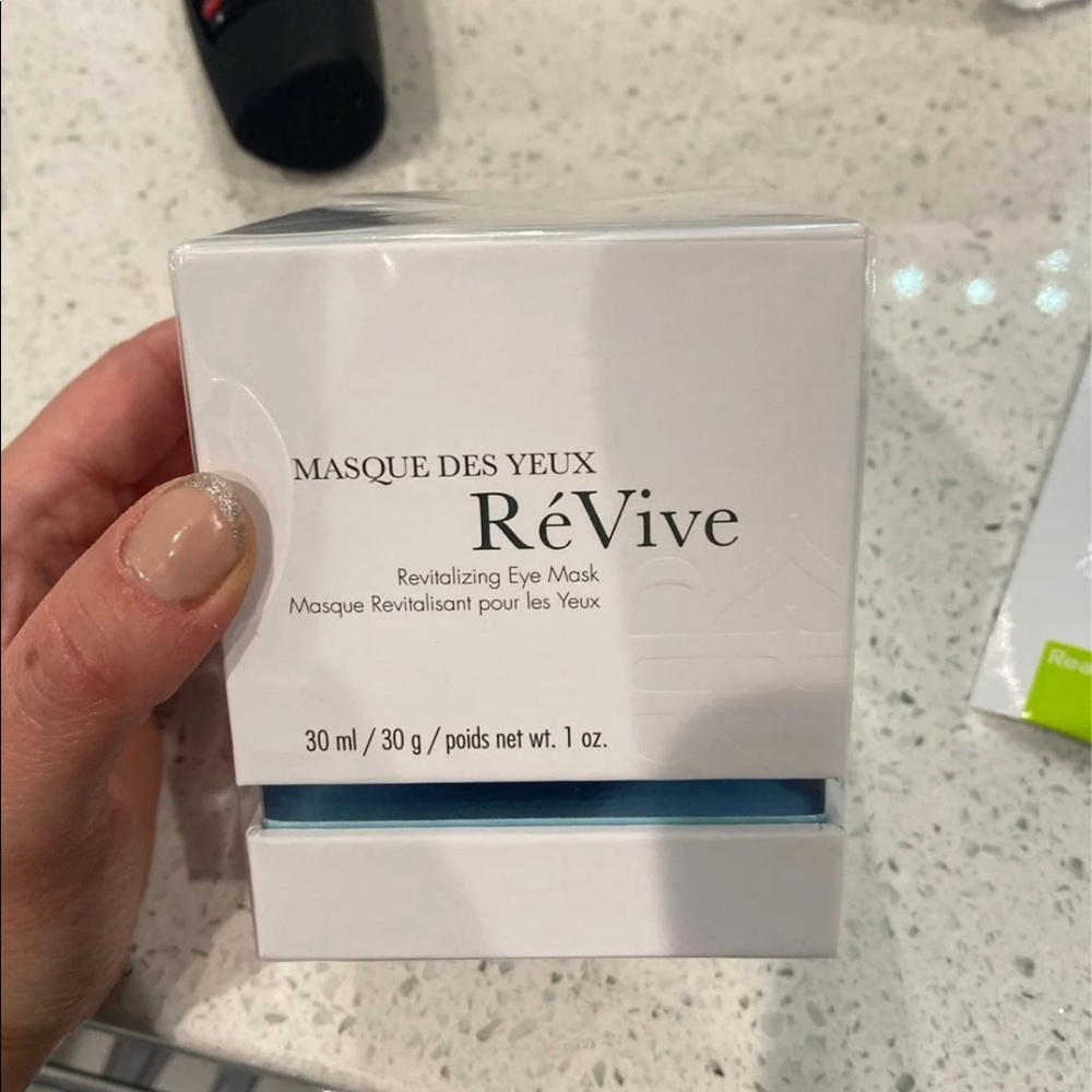 ReVive revitalising eye mask